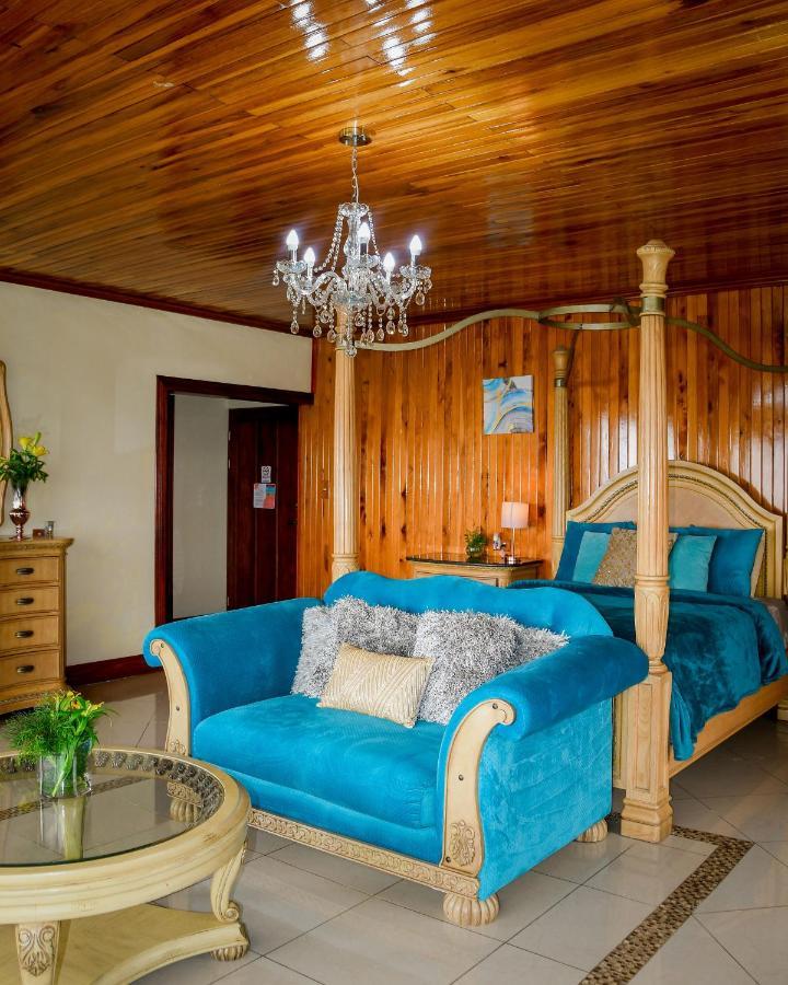 Poas Paradise Bed and Breakfast Poasito Esterno foto