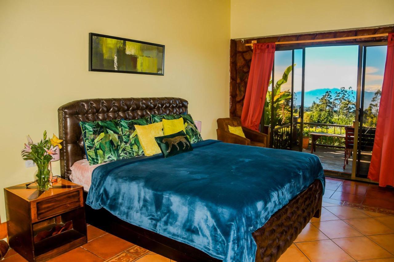 Poas Paradise Bed and Breakfast Poasito Esterno foto