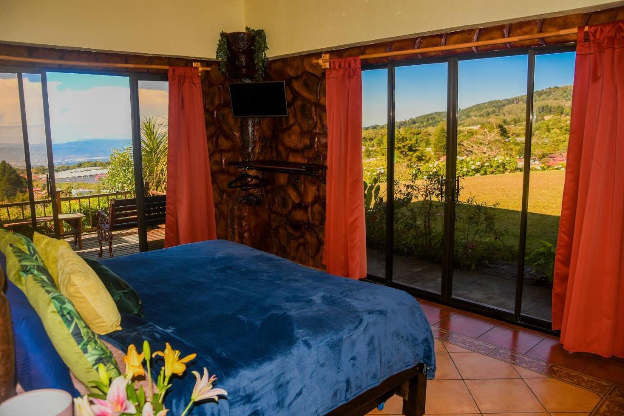 Poas Paradise Bed and Breakfast Poasito Esterno foto