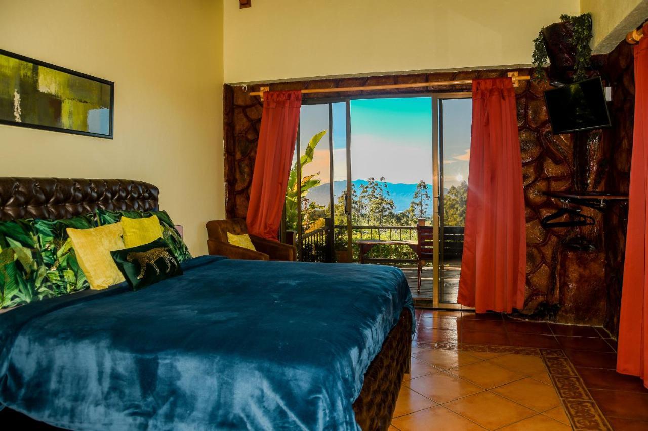 Poas Paradise Bed and Breakfast Poasito Esterno foto